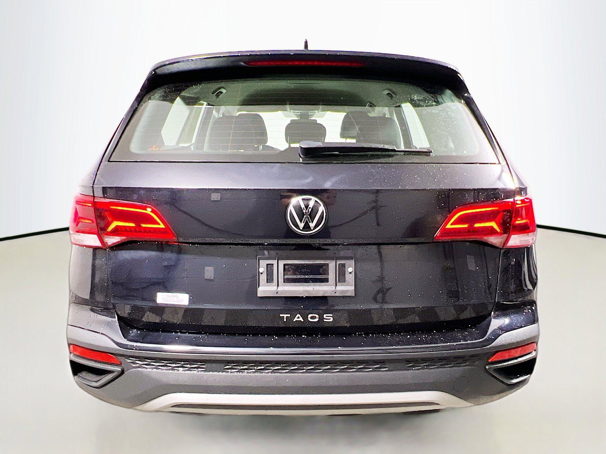 Used 2024 Volkswagen Taos S FWD image 6