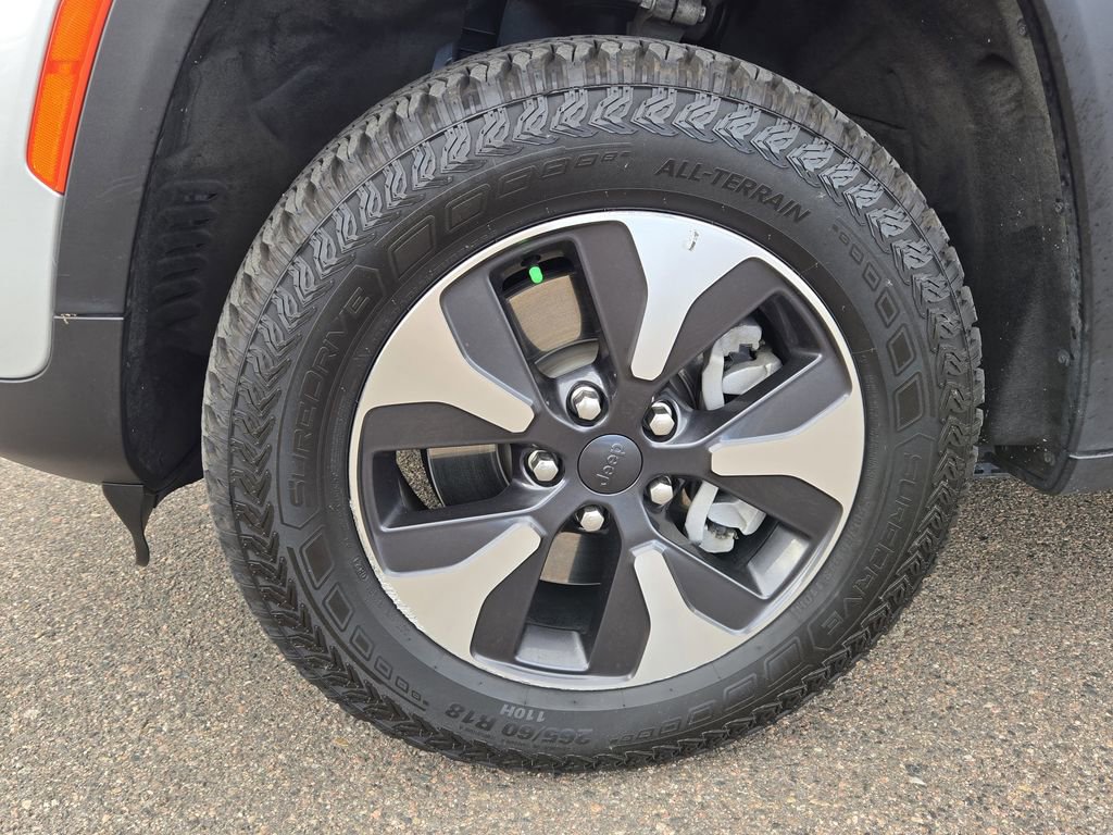 Used 2024 Jeep Grand Cherokee Limited 4xe image 7