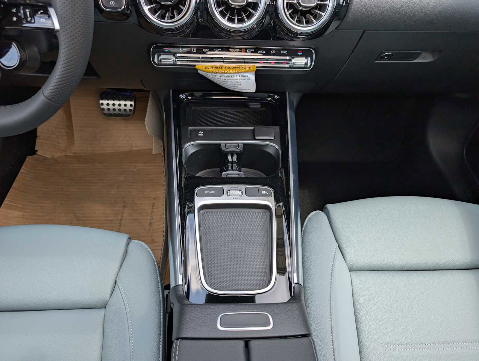 New 2026 Mercedes-Benz GLA 35 AMG 4MATIC image 13
