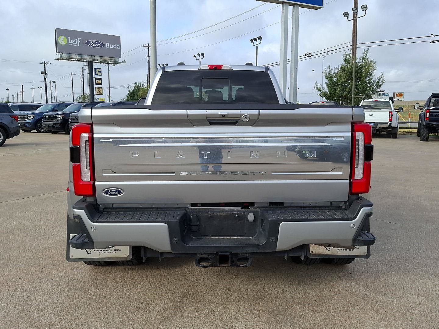 Used 2024 Ford F350 Platinum w/ Camper Package AWD/4WD image 29