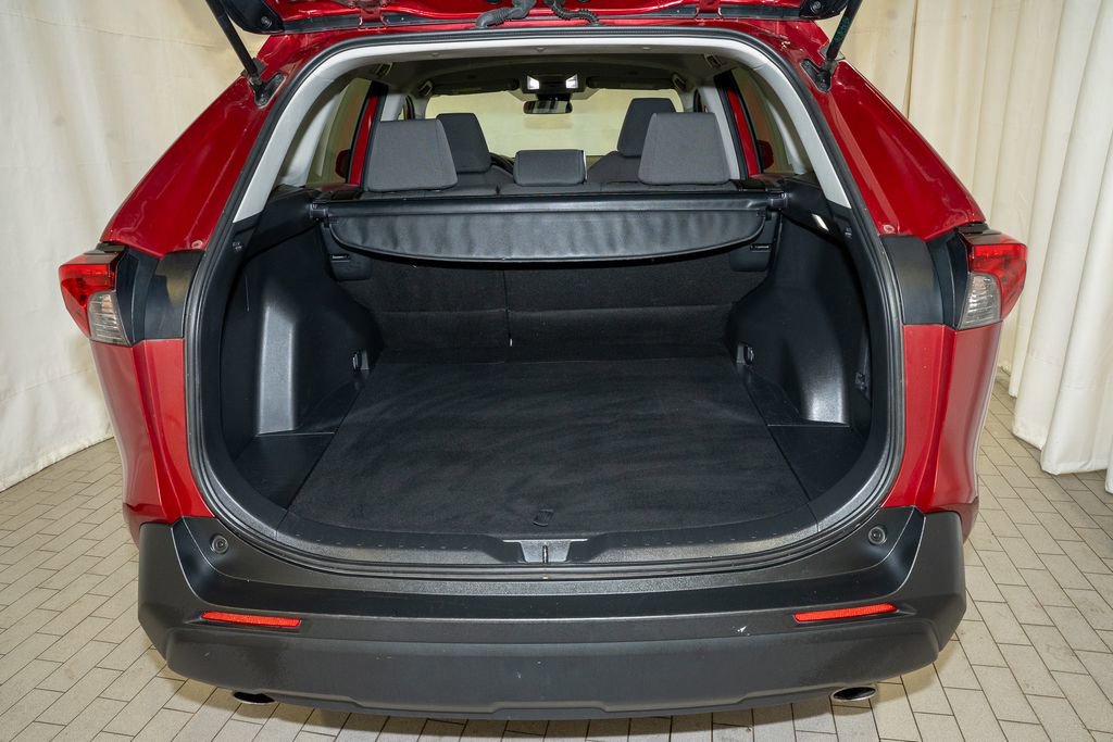 Used 2023 Toyota RAV4 XLE image 5