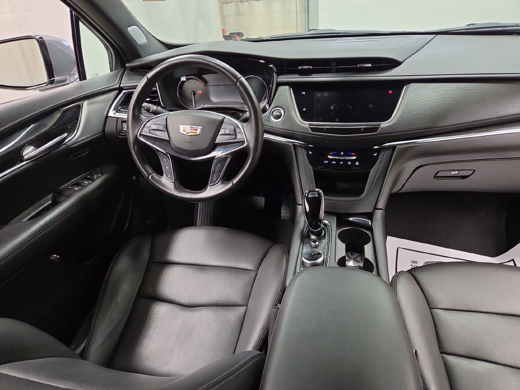 Used 2022 Cadillac XT5 Premium Luxury w/ LPO, Floor Liner Package AWD/4WD image 13