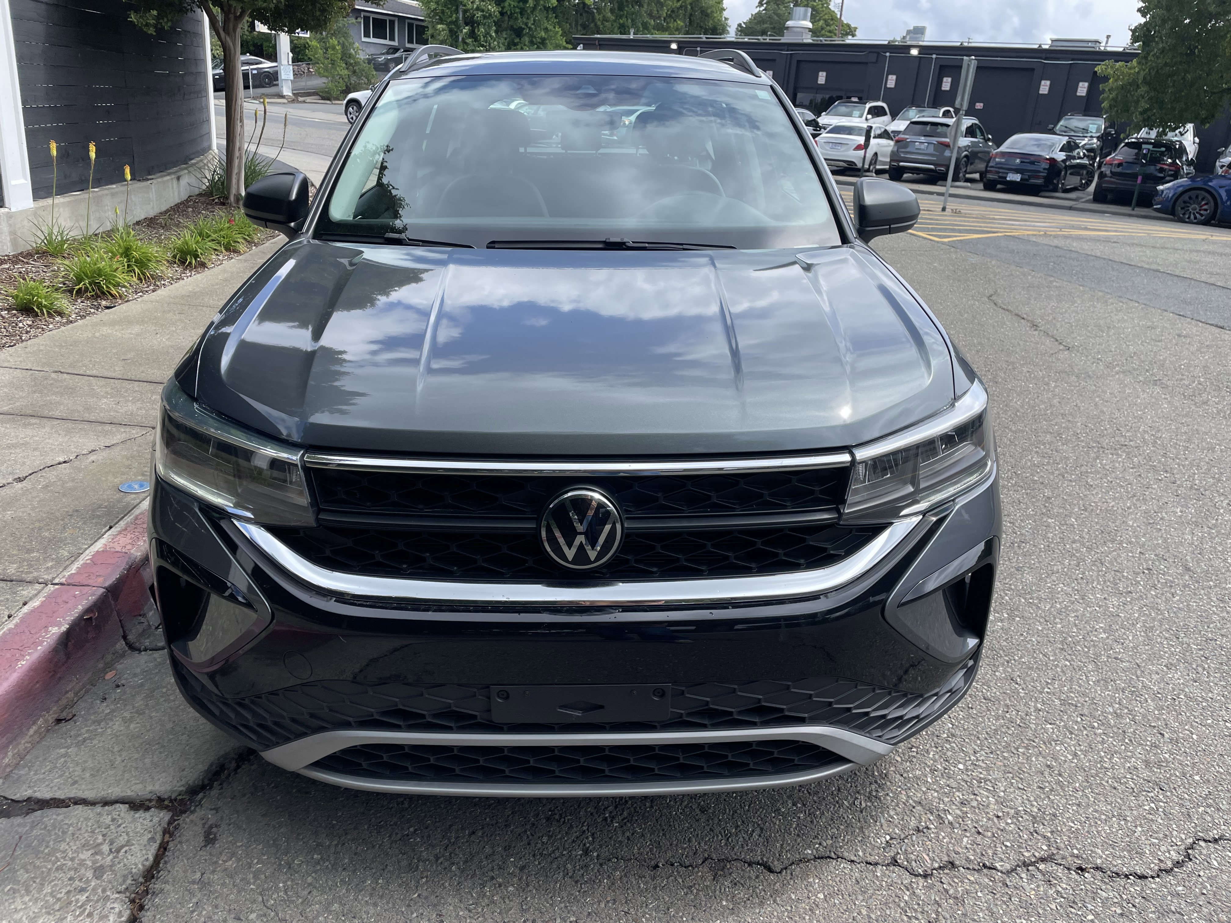 Used 2024 Volkswagen Taos S FWD image 13