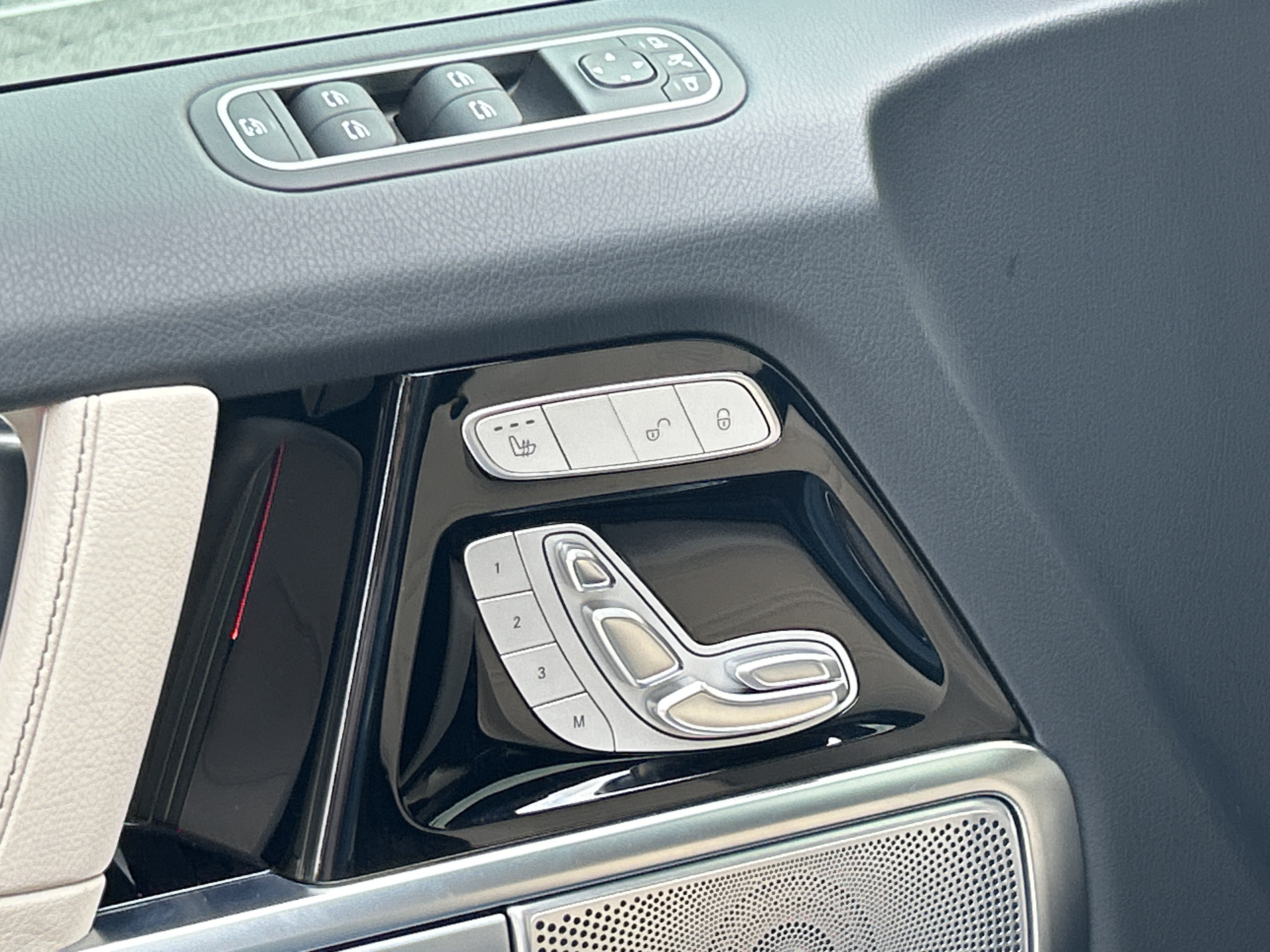 Certified 2025 Mercedes-Benz G 550 image 17