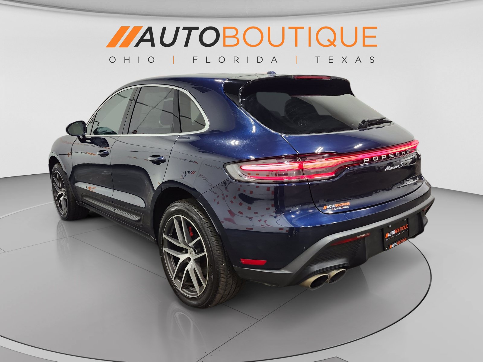 Used 2023 Porsche Macan S AWD/4WD image 17