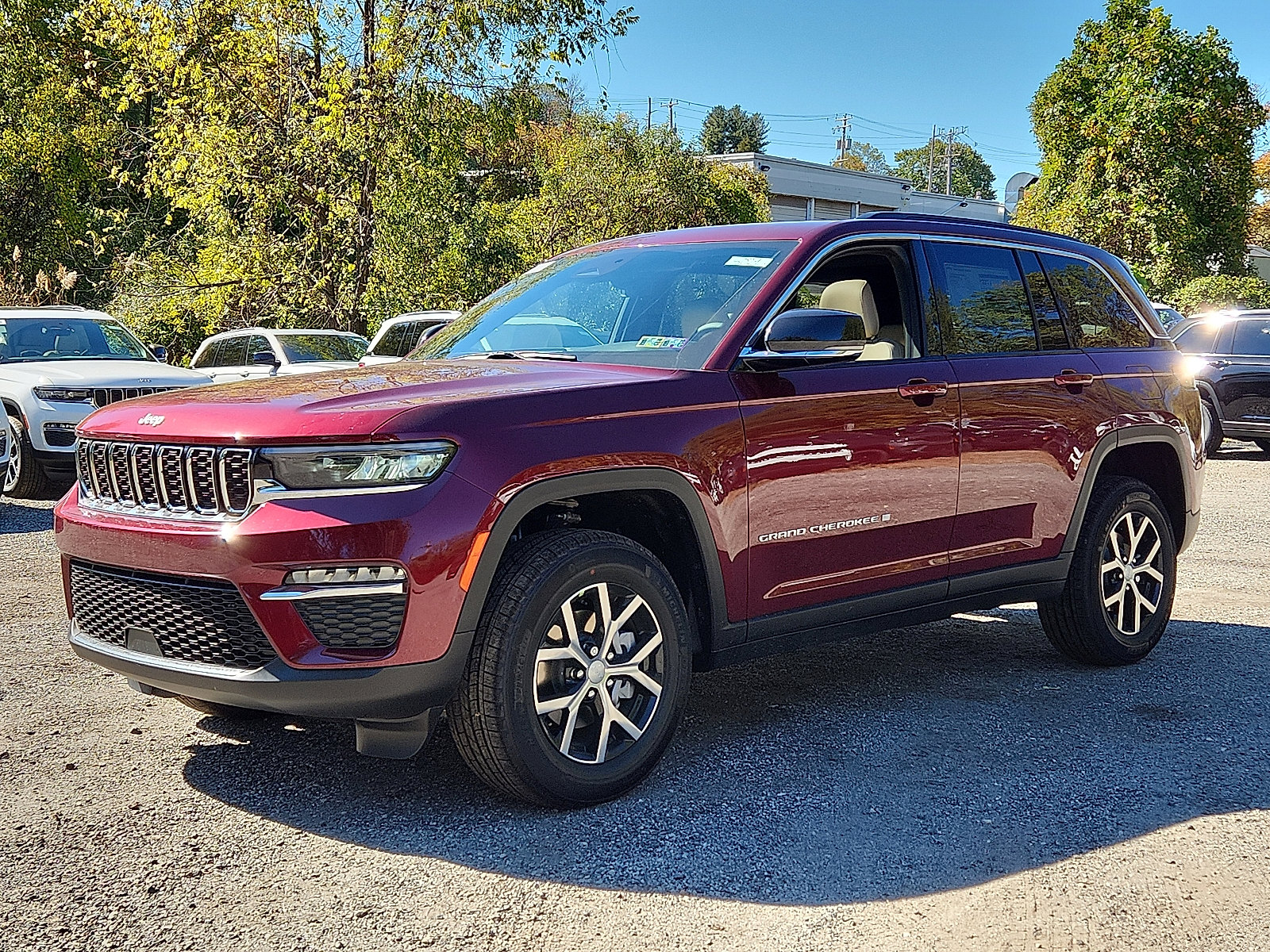 New 2025 Jeep Grand Cherokee Limited image 2
