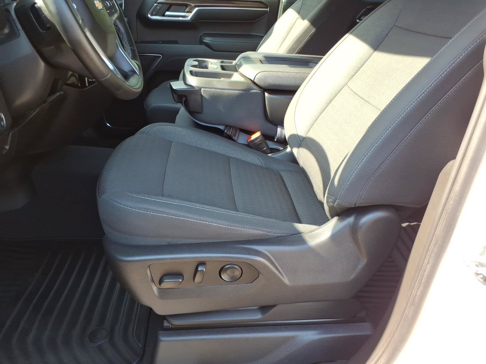 Certified 2023 Chevrolet Silverado 1500 LT AWD/4WD image 13