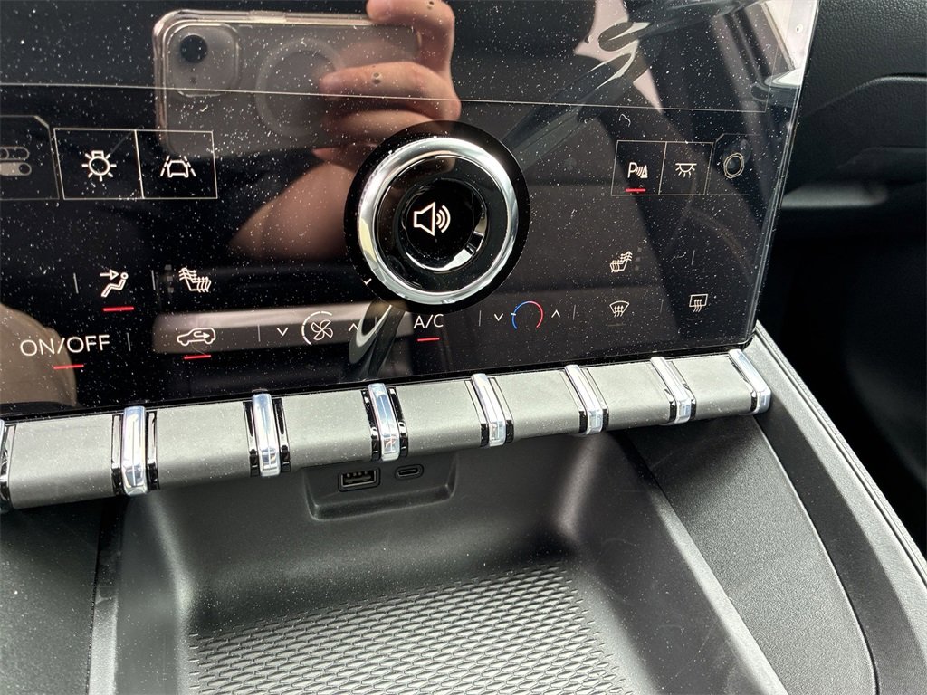 New 2026 GMC Terrain Elevation image 17