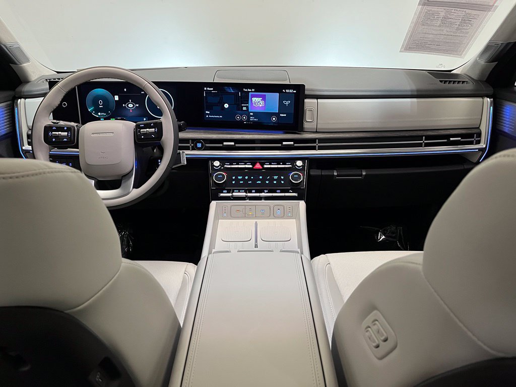 Used 2025 Hyundai Santa Fe Calligraphy AWD/4WD image 16