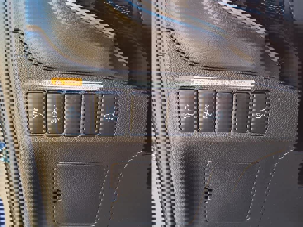 Used 2020 Mitsubishi Outlander SEL image 13