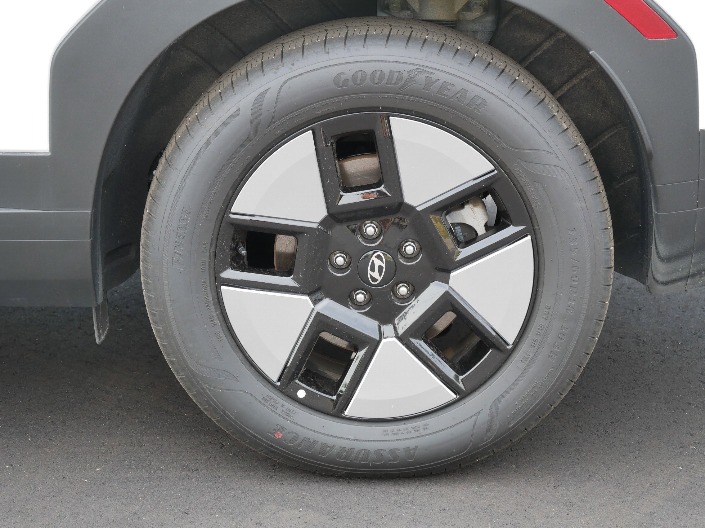 Certified 2026 Hyundai Santa Fe SE AWD/4WD image 9