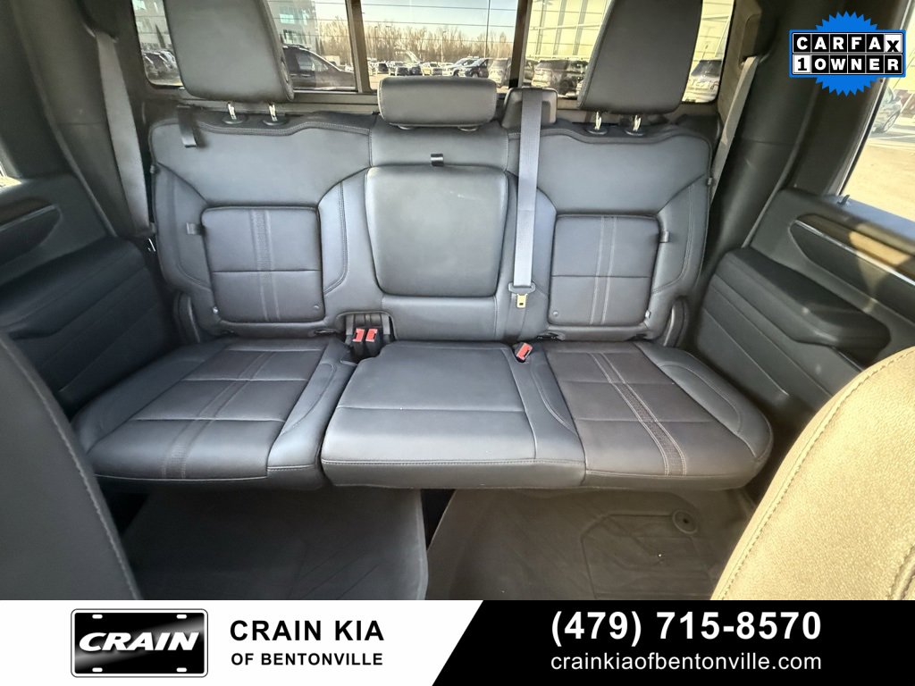 Used 2024 Chevrolet Silverado 2500 High Country w/ Midnight Edition image 30