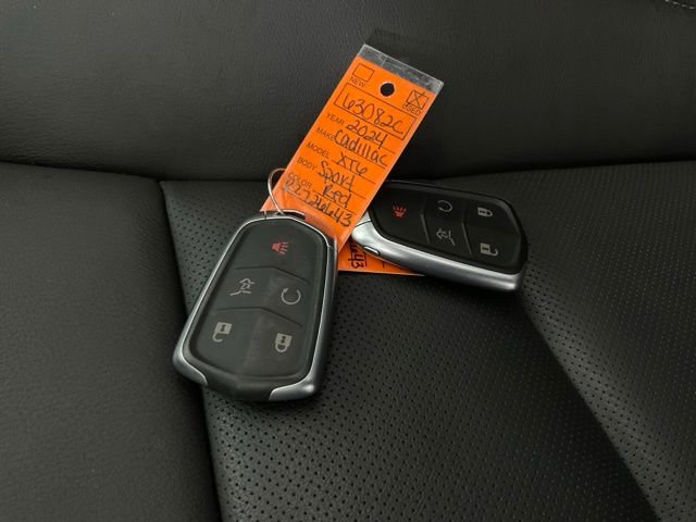 Certified 2024 Cadillac XT6 Sport w/ Technology Package image 37