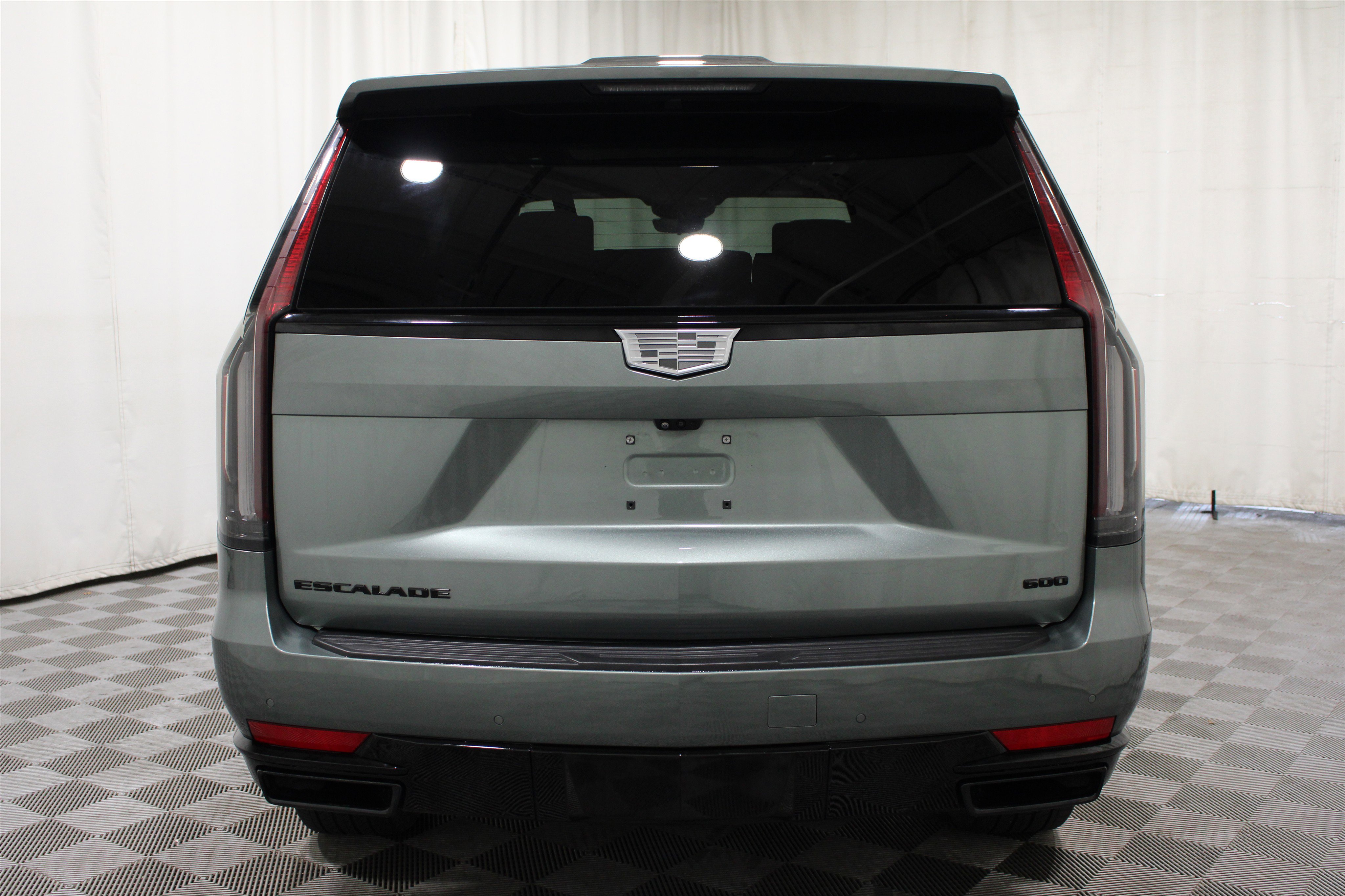 Certified 2024 Cadillac Escalade Sport Platinum w/ LPO, ONYX Package AWD/4WD image 33