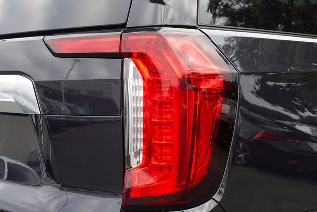 Used 2024 GMC Yukon XL Denali image 10