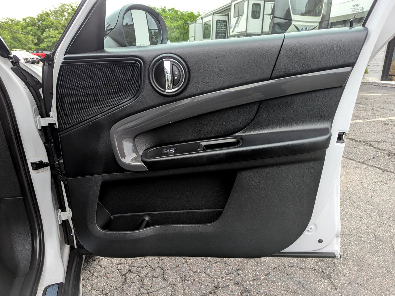 Used 2017 MINI Cooper Countryman S image 32