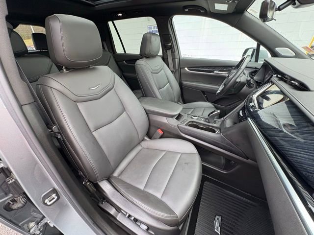 Used 2024 Cadillac XT6 Premium Luxury w/ Technology Package image 43