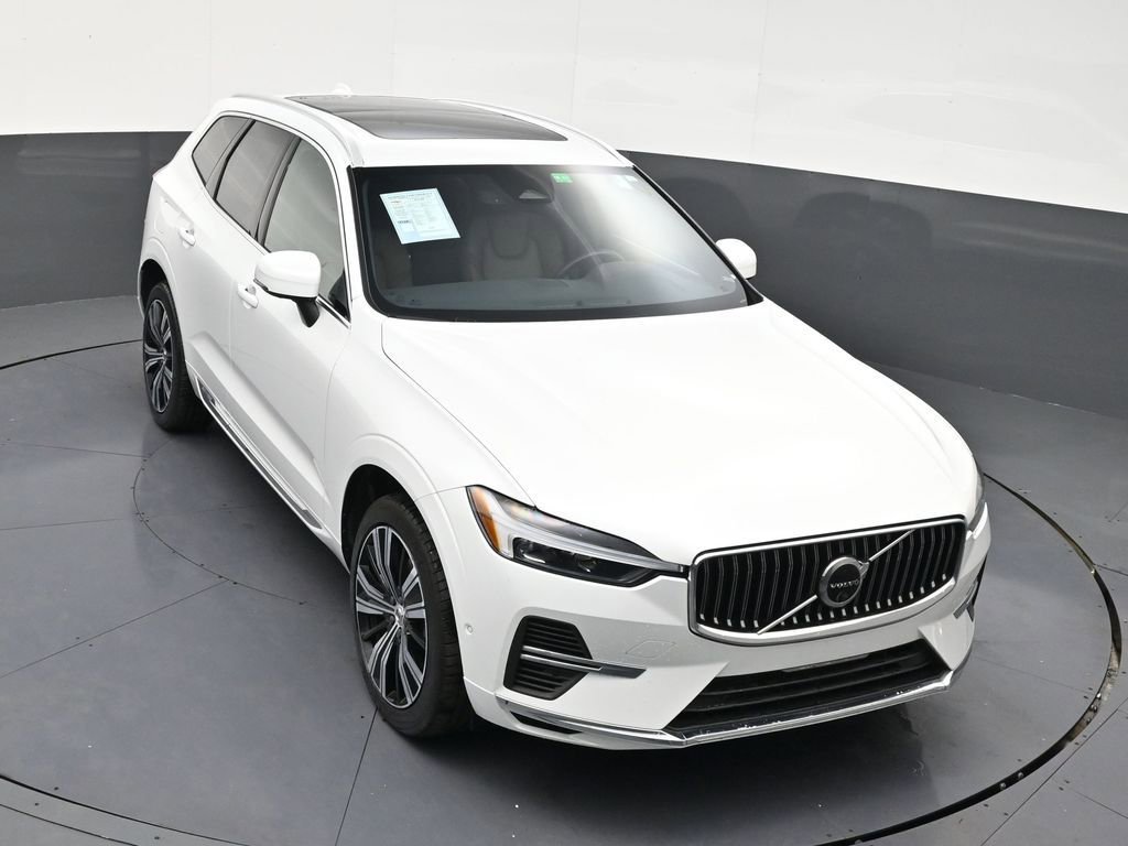 Used 2023 Volvo XC60 T8 Plus image 18