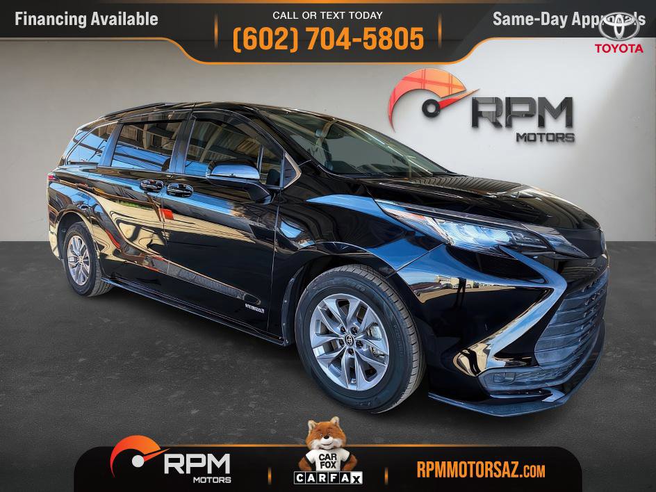 Used 2021 Toyota Sienna LE w/ LE Plus Package image 1