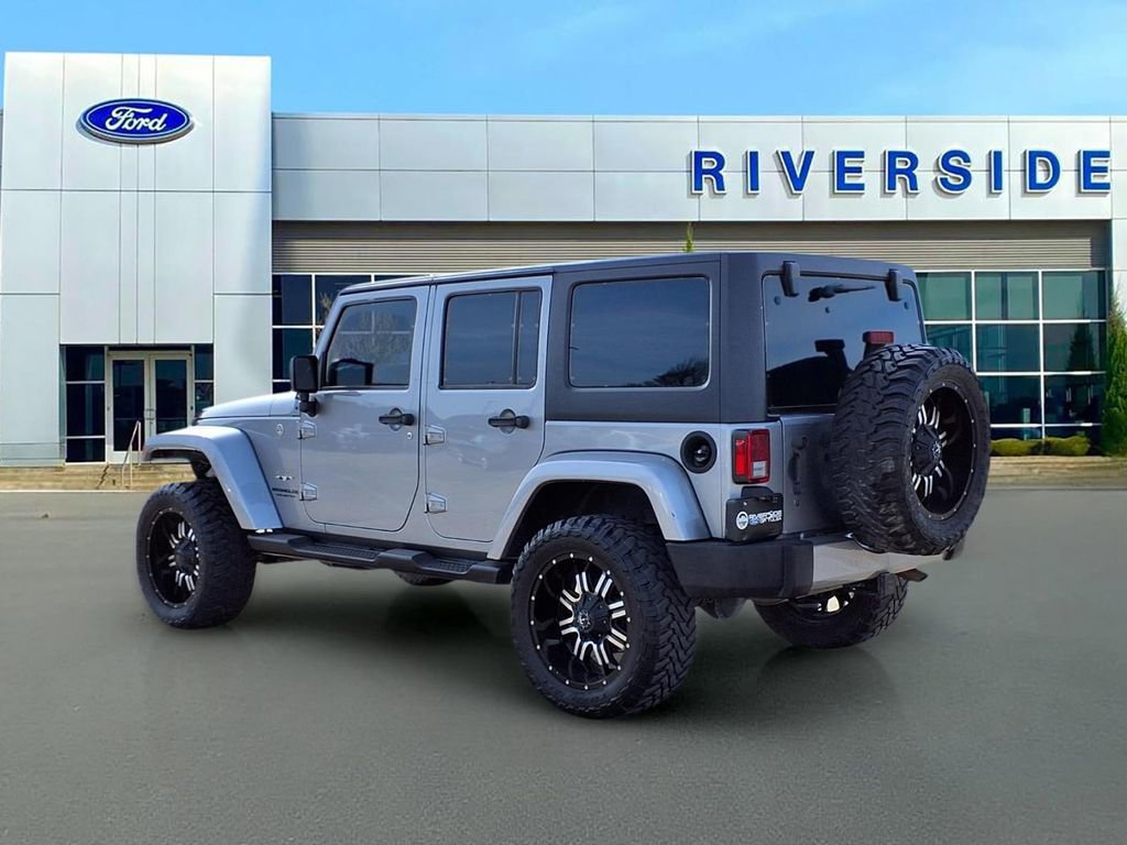 Used 2016 Jeep Wrangler Unlimited Sahara w/ Max Tow Package image 4