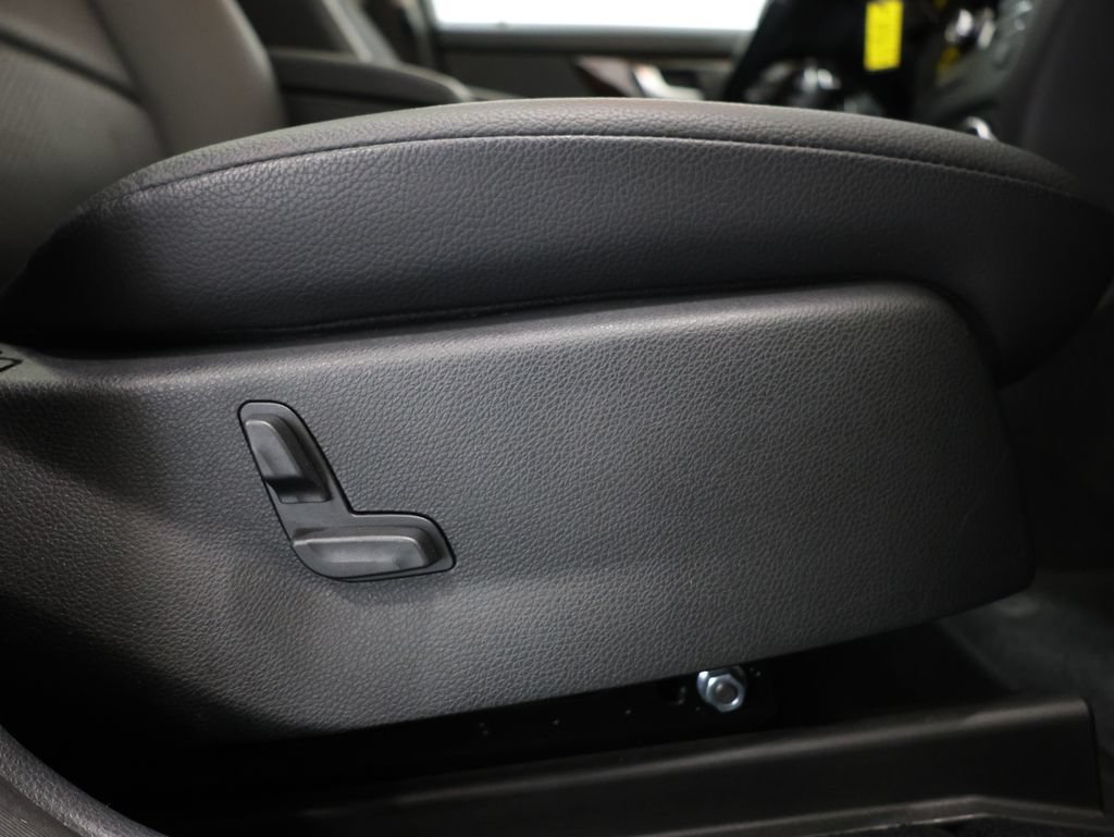 Used 2015 Mercedes-Benz GLK 250 BlueTEC 4MATIC image 22