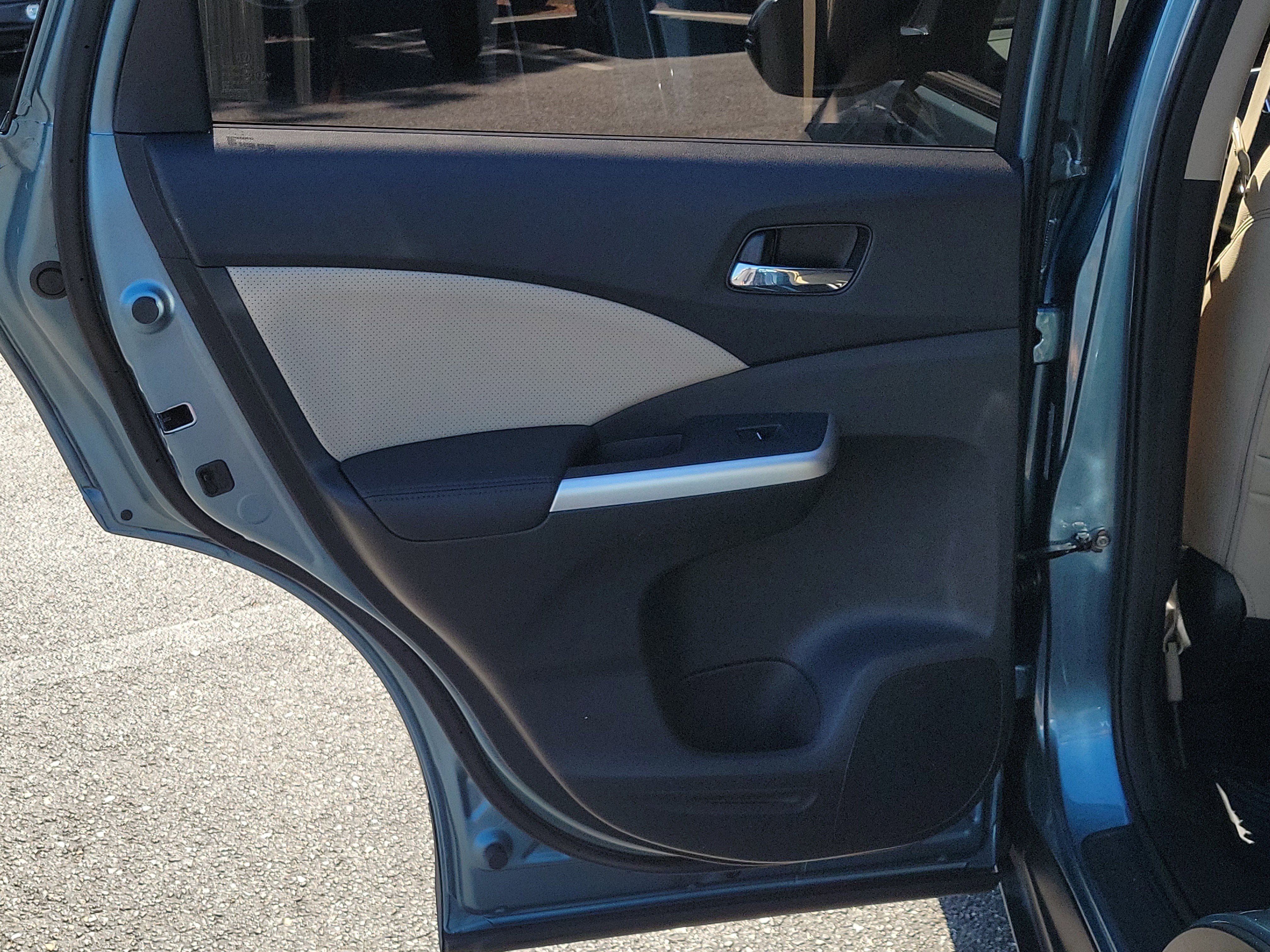 Used 2016 Honda CR-V Touring image 13