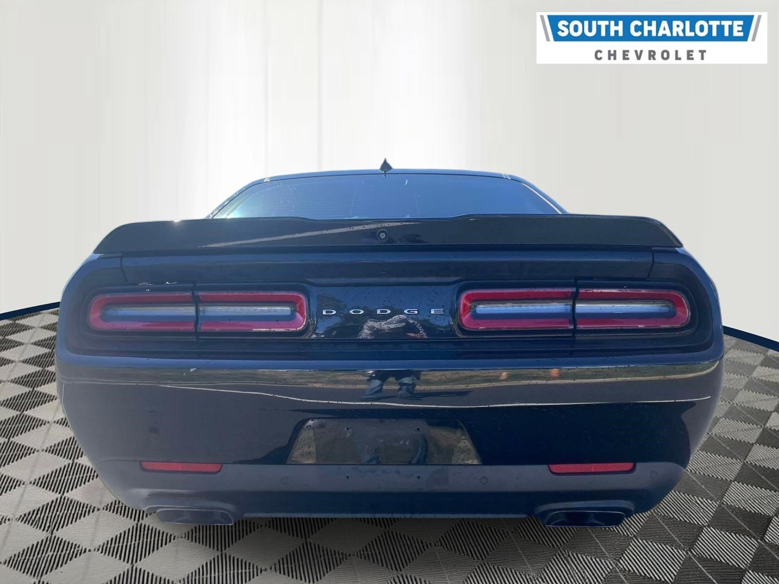 Used 2019 Dodge Challenger R/T w/ Cold Weather Group RWD image 5
