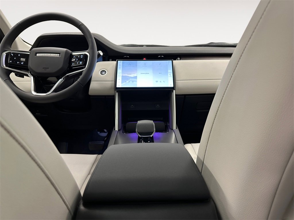 New 2025 Land Rover Discovery Sport S image 11