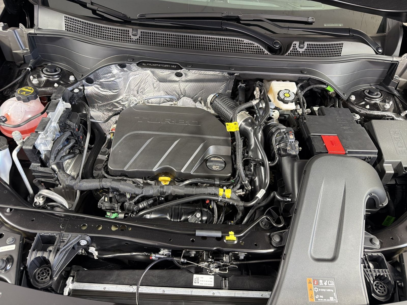 New 2026 Chevrolet Trax ACTIV w/ Sunroof Package FWD image 28