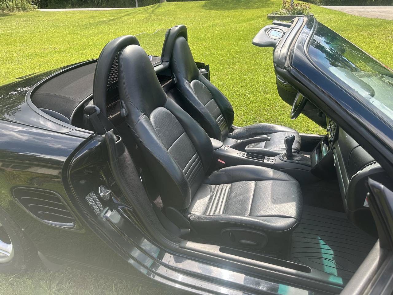 Used 2003 Porsche Boxster RWD image 25