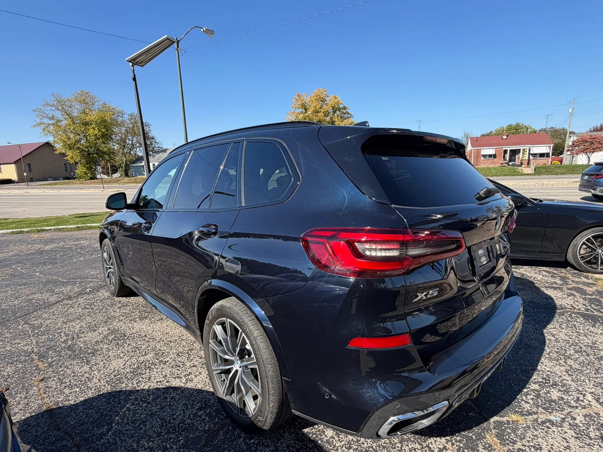 Used 2019 BMW X5 xDrive40i w/ M Sport Package AWD/4WD image 5
