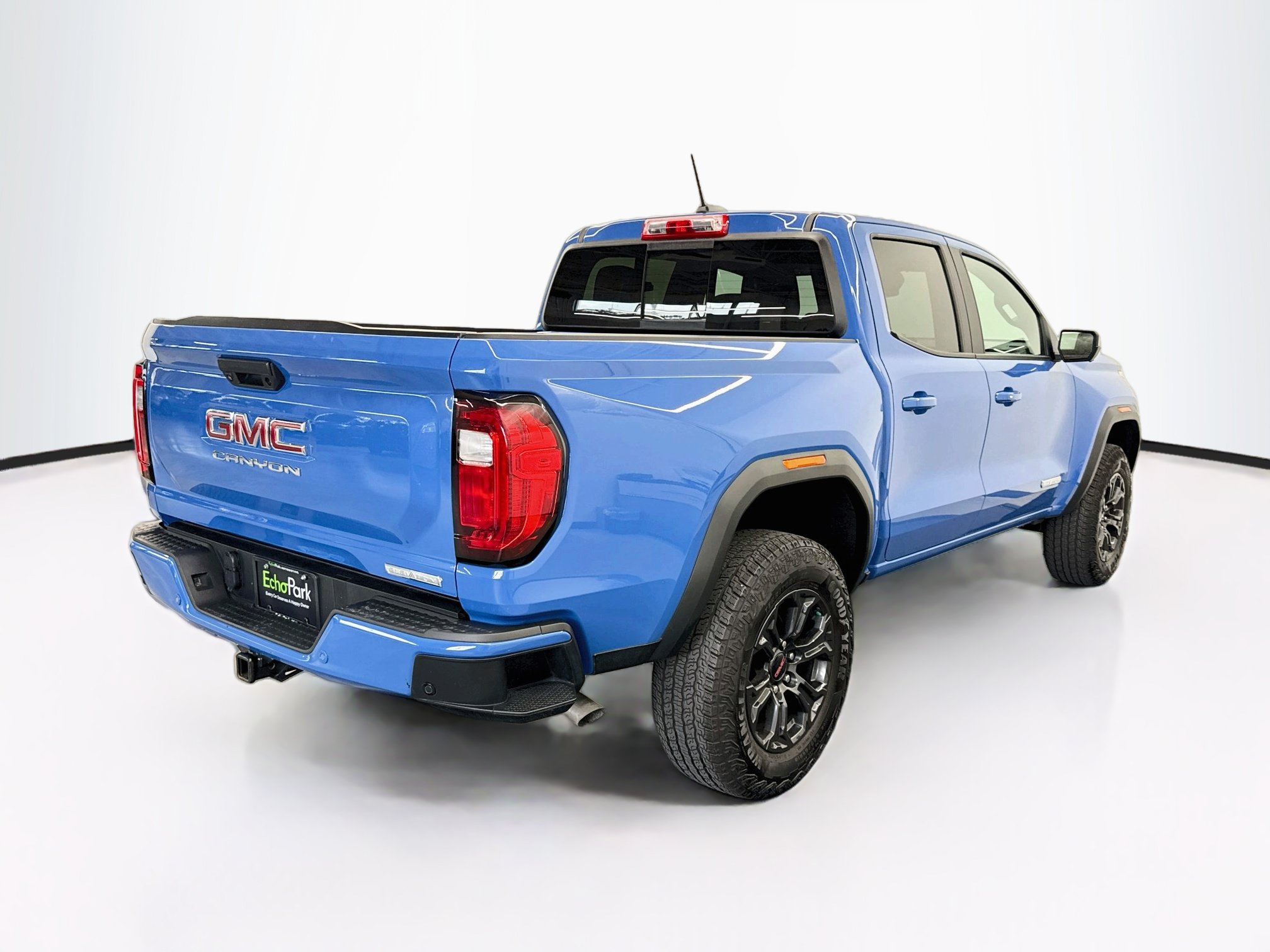 Used 2025 GMC Canyon Elevation w/ Convenience Package RWD image 9