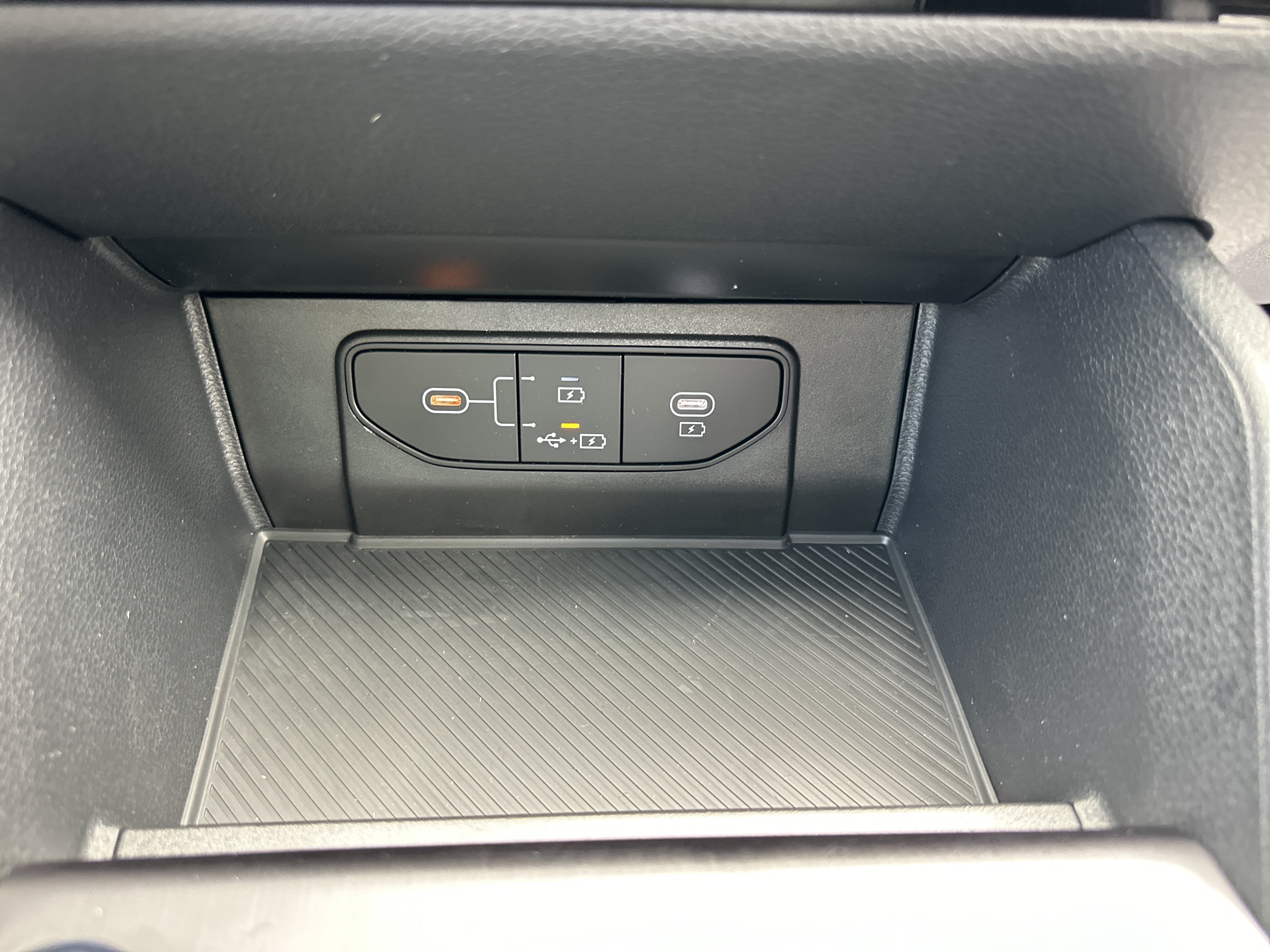 New 2026 Kia Sportage LX AWD/4WD image 16