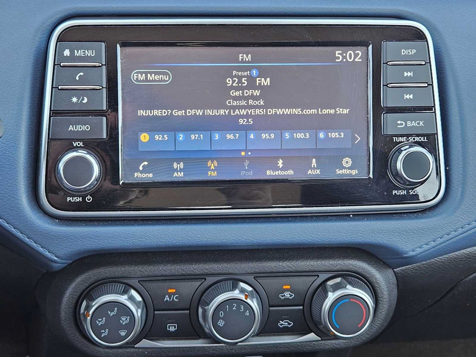 Used 2025 Nissan Versa SV FWD image 18