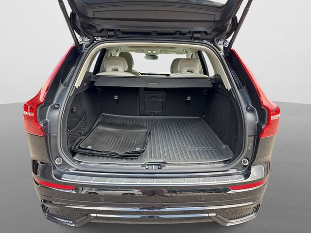 Certified 2024 Volvo XC60 B5 Ultimate w/ Protection Package Premier AWD/4WD image 24
