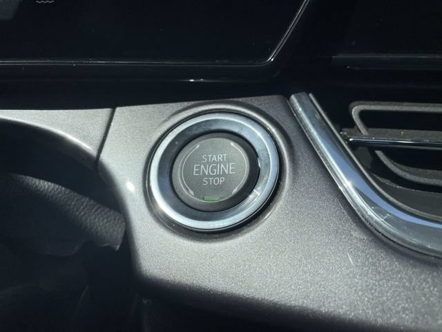 Used 2026 Chevrolet Trax ACTIV w/ Sunroof Package FWD image 16