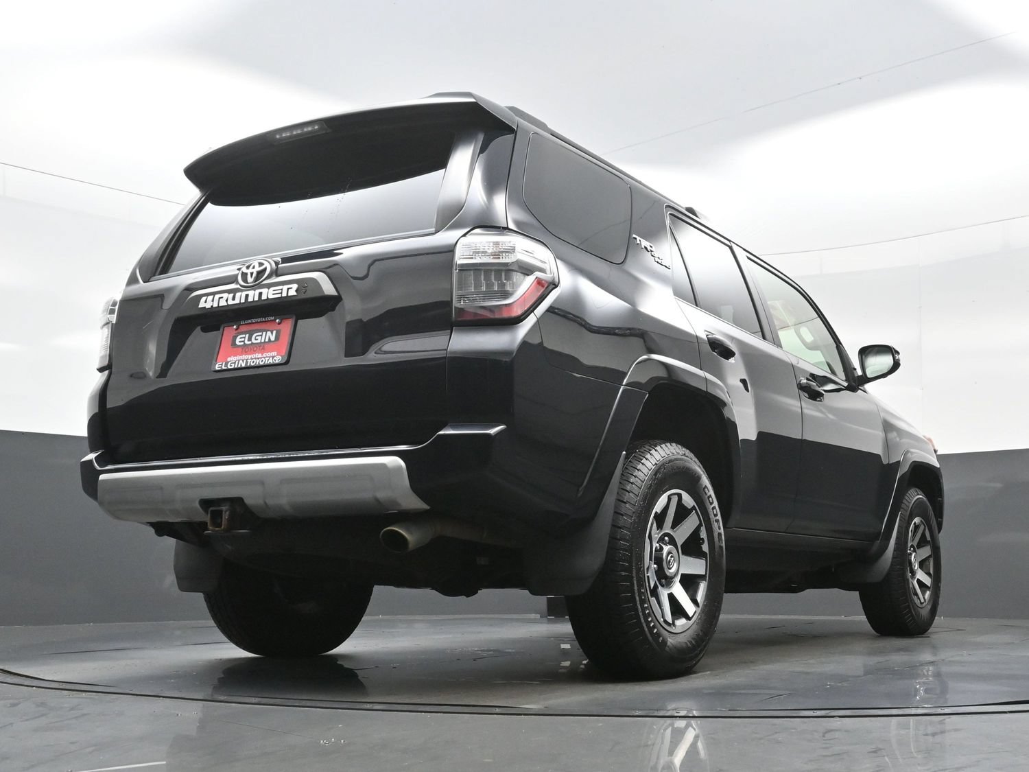 Used 2022 Toyota 4Runner TRD Off-Road Premium AWD/4WD image 32