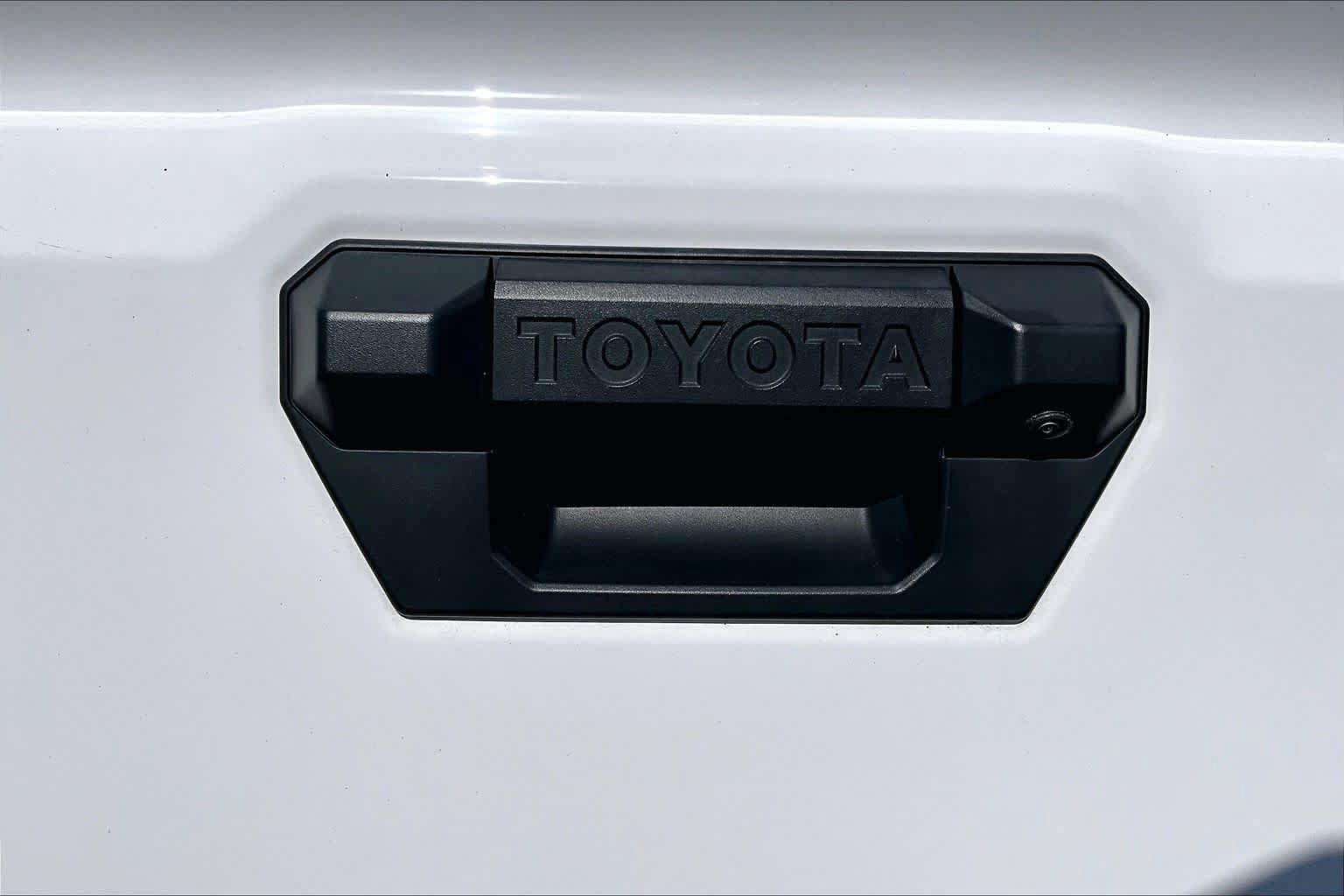 Used 2025 Toyota Tacoma SR5 RWD image 31