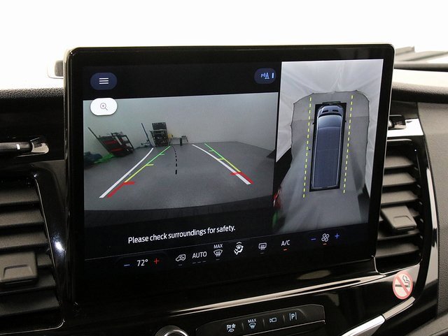 Used 2023 Ford Transit 350 XLT image 16