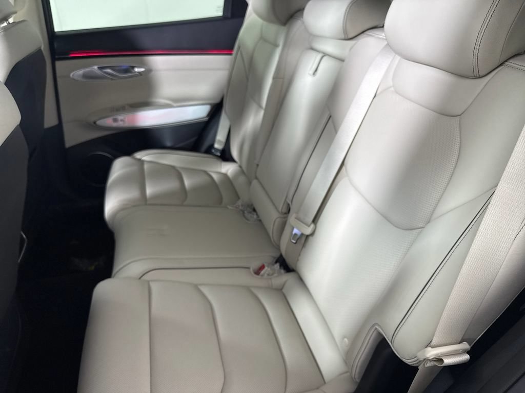 New 2027 Genesis GV70 2.5T Advanced AWD/4WD image 17
