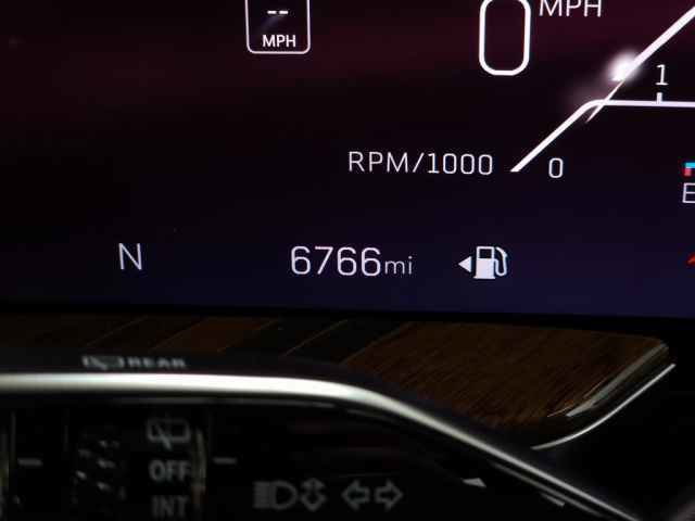 Certified 2025 Cadillac Escalade Sport Platinum image 29