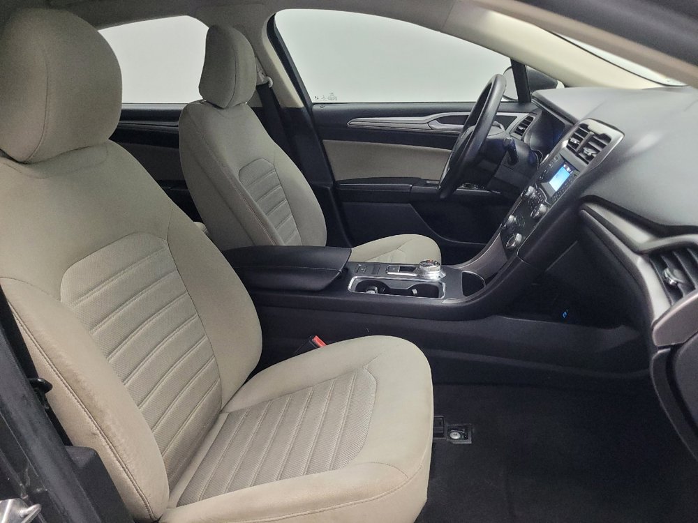 Used 2020 Ford Fusion S image 21