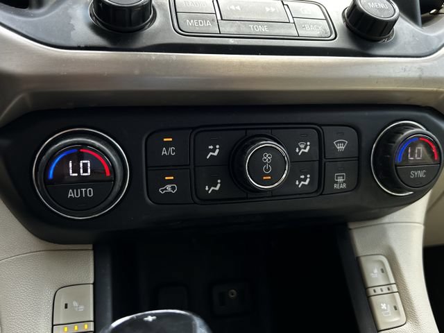 Used 2018 GMC Acadia Denali w/ Technology Package FWD image 20