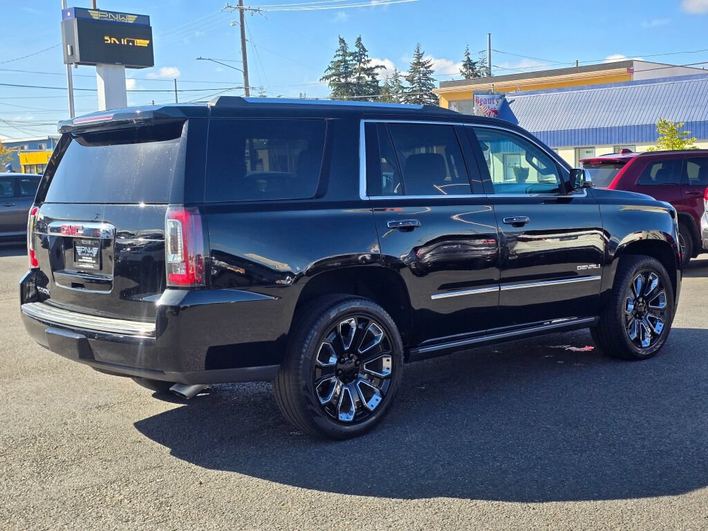 Used 2019 GMC Yukon Denali w/ Denali Ultimate Black Edition AWD/4WD image 6