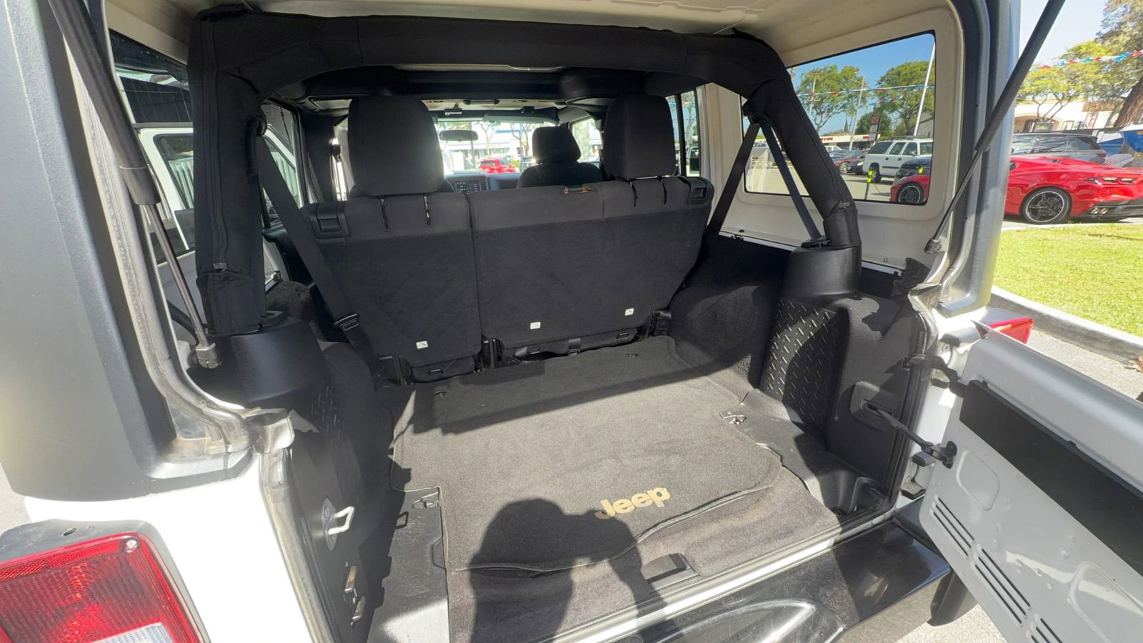Used 2016 Jeep Wrangler Unlimited Sport AWD/4WD image 26