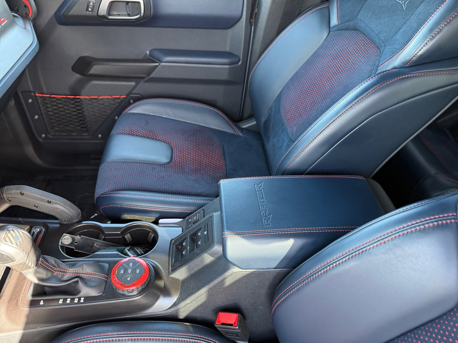 Used 2024 Ford Bronco Raptor AWD/4WD image 14