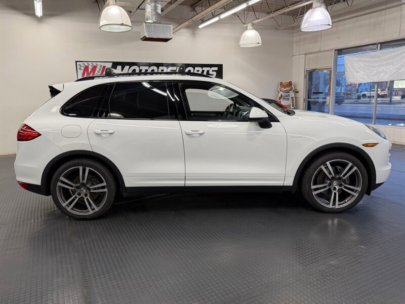 Used 2014 Porsche Cayenne Diesel AWD/4WD image 10