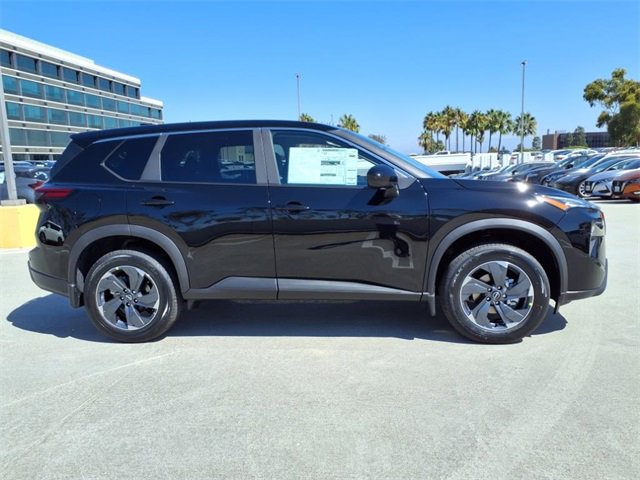 New 2026 Nissan Rogue SV image 4