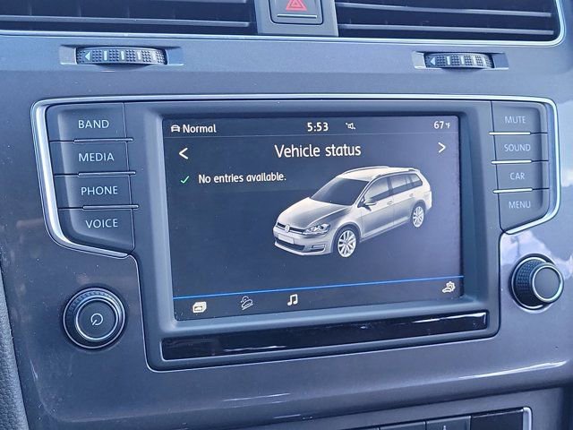 Used 2017 Volkswagen Golf Alltrack S image 23
