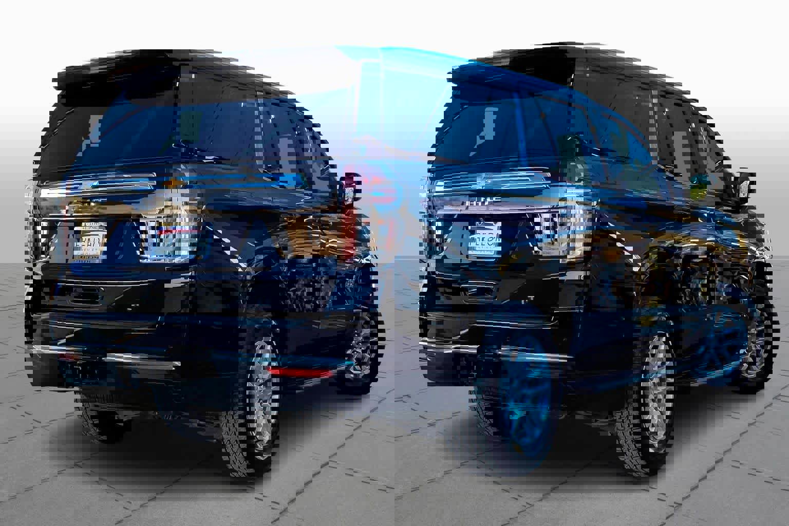 Used 2021 Chevrolet Tahoe LT image 12